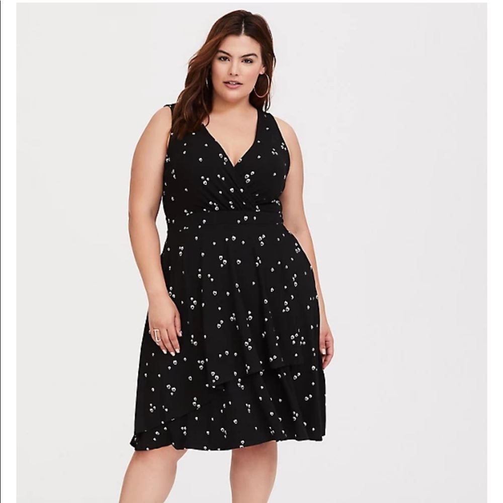 Torrid Soft Jersey Hearts Surplice MIDI Dress NWOT